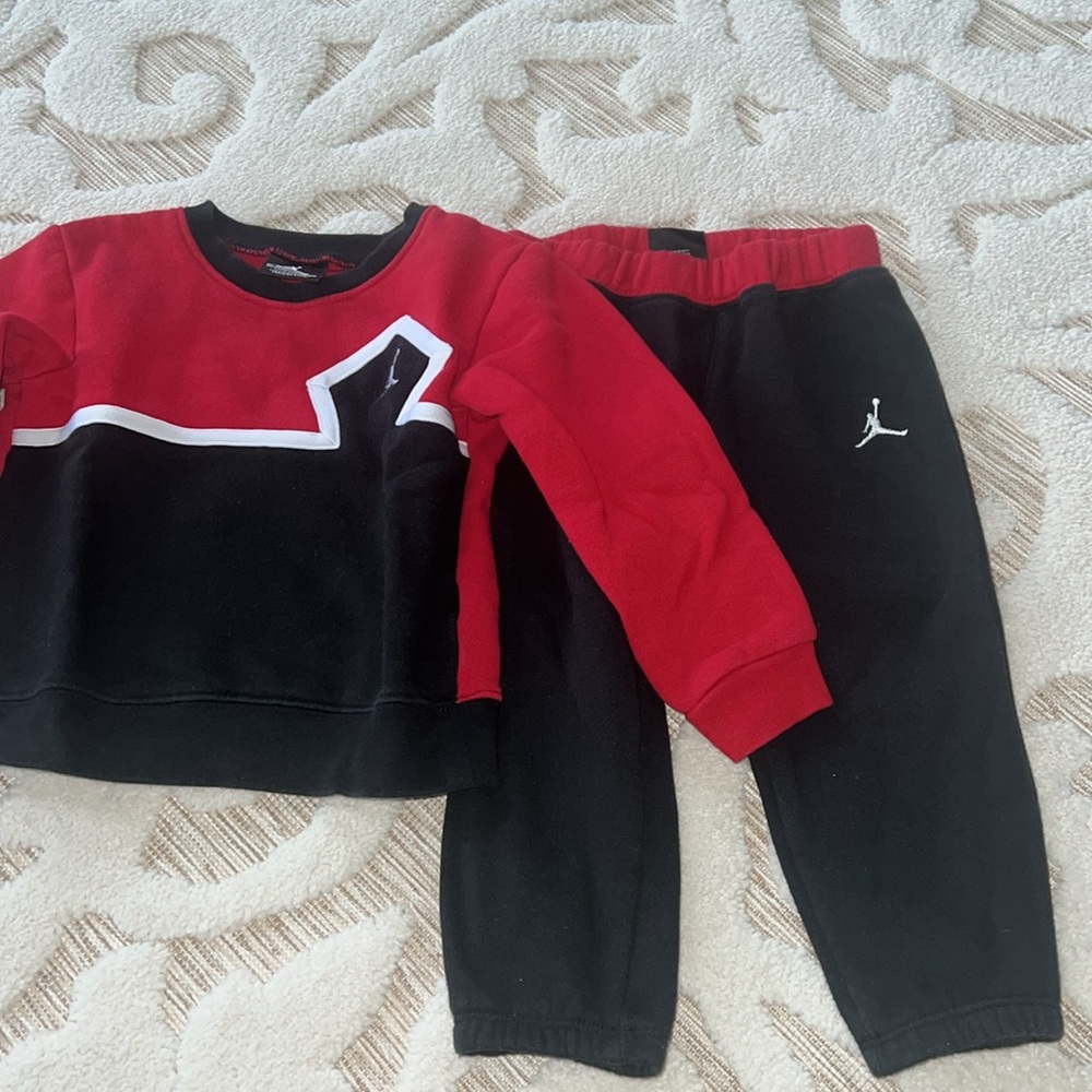 Boys toddler sweatsuit outfits Jordan 3T